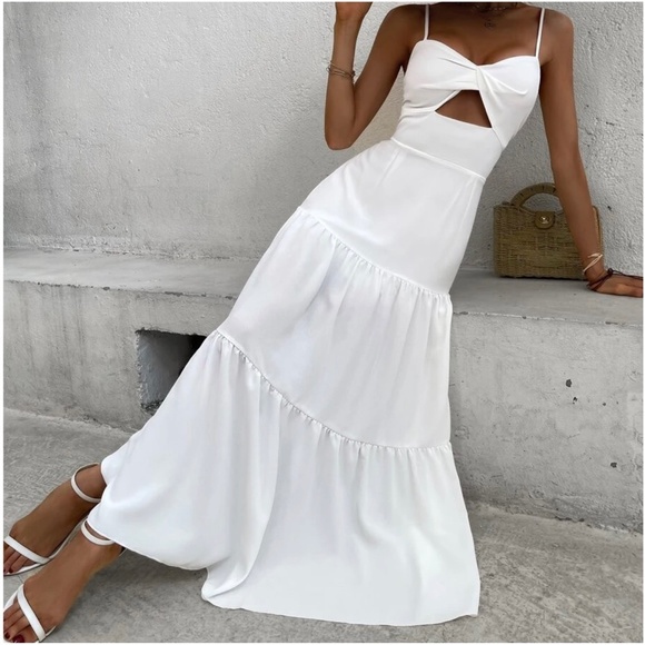 Boho Cut out Ruffle Maxi Dress - Picture 5 of 16
